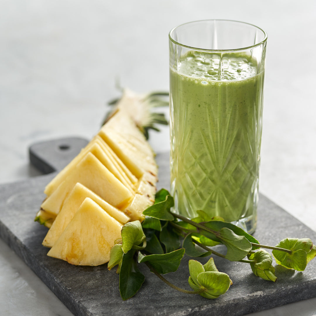 Grön smoothie med ananas och mynta – ett recept i Bodily Kost.
